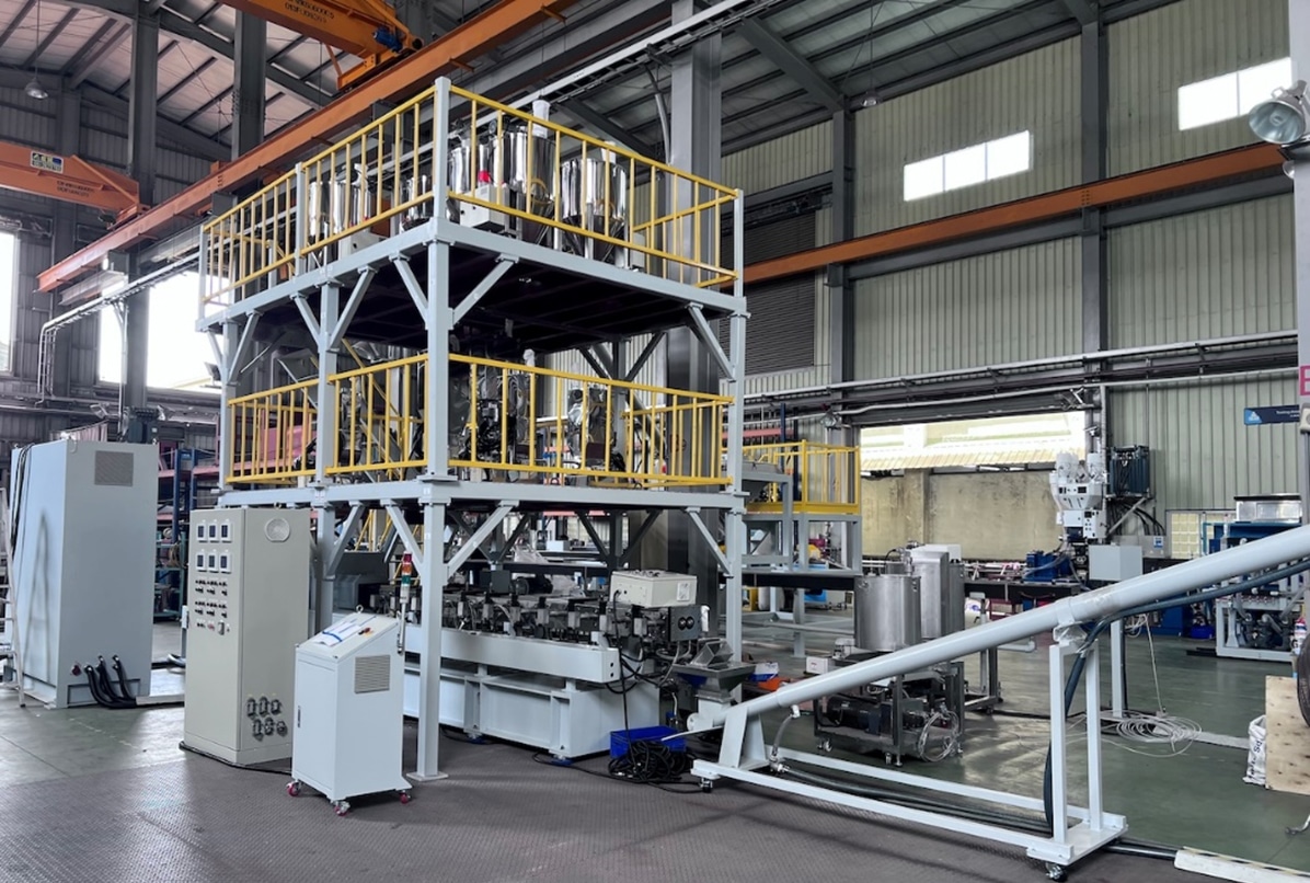 Co-Rotation Devulcanized Rubber Compounding Line